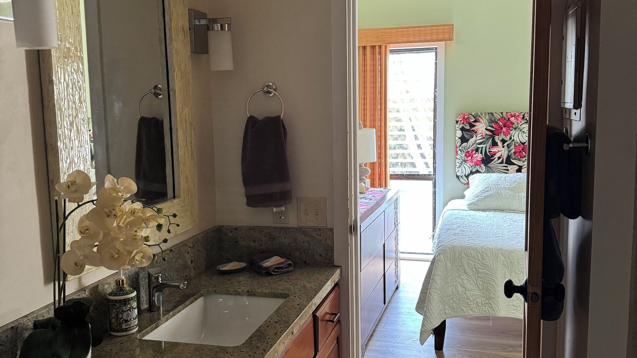 Photo of Bathroom in Wailua
