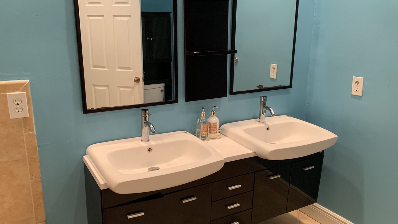 Photo of Bathroom in Pembroke Pines