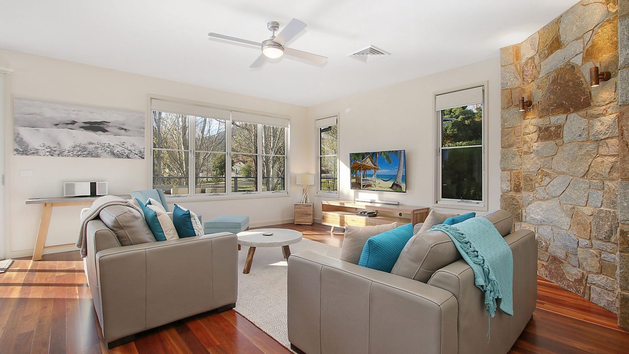 Photo of Livingroom in Bright