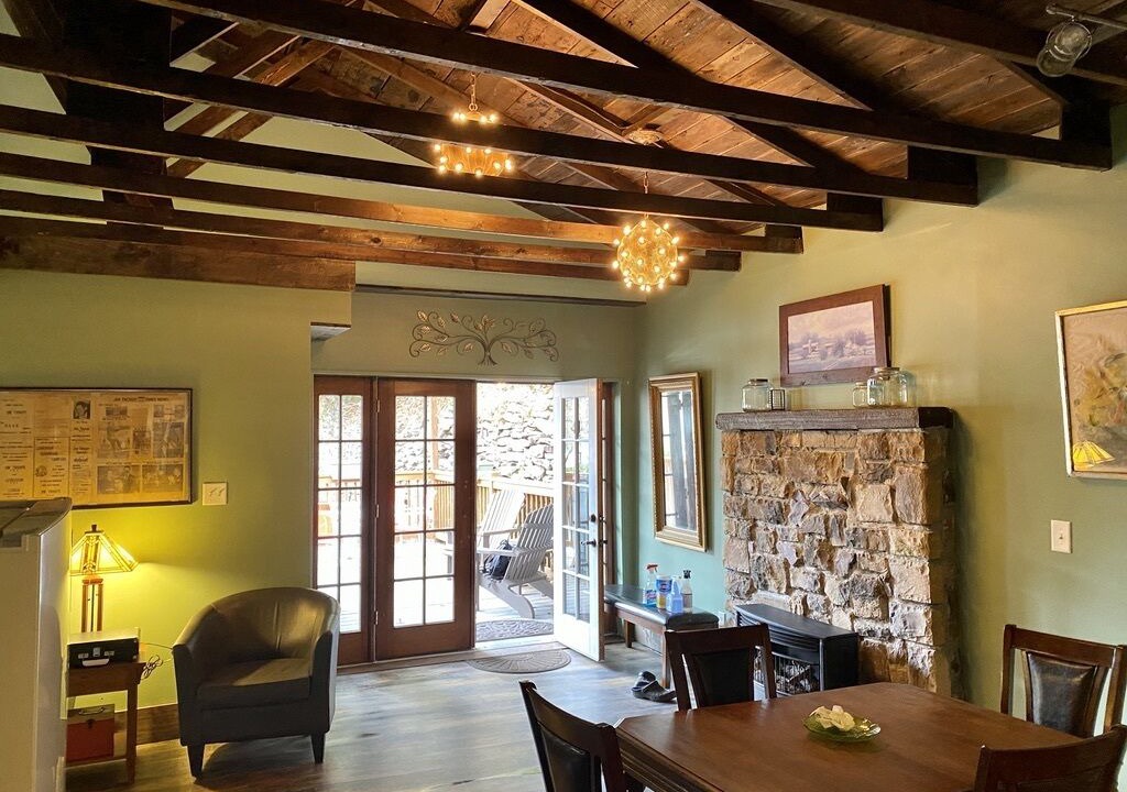 Photo of Others in Ashfield