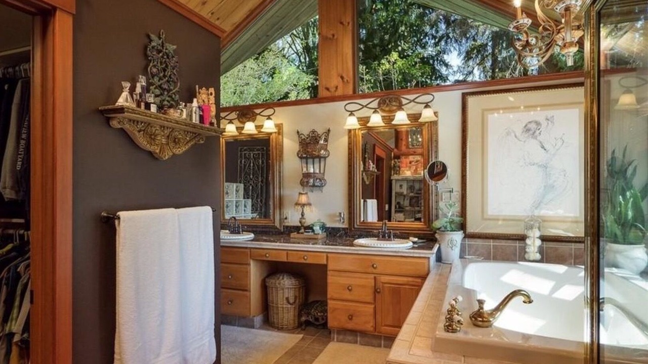 Photo of Bathroom in Arlington