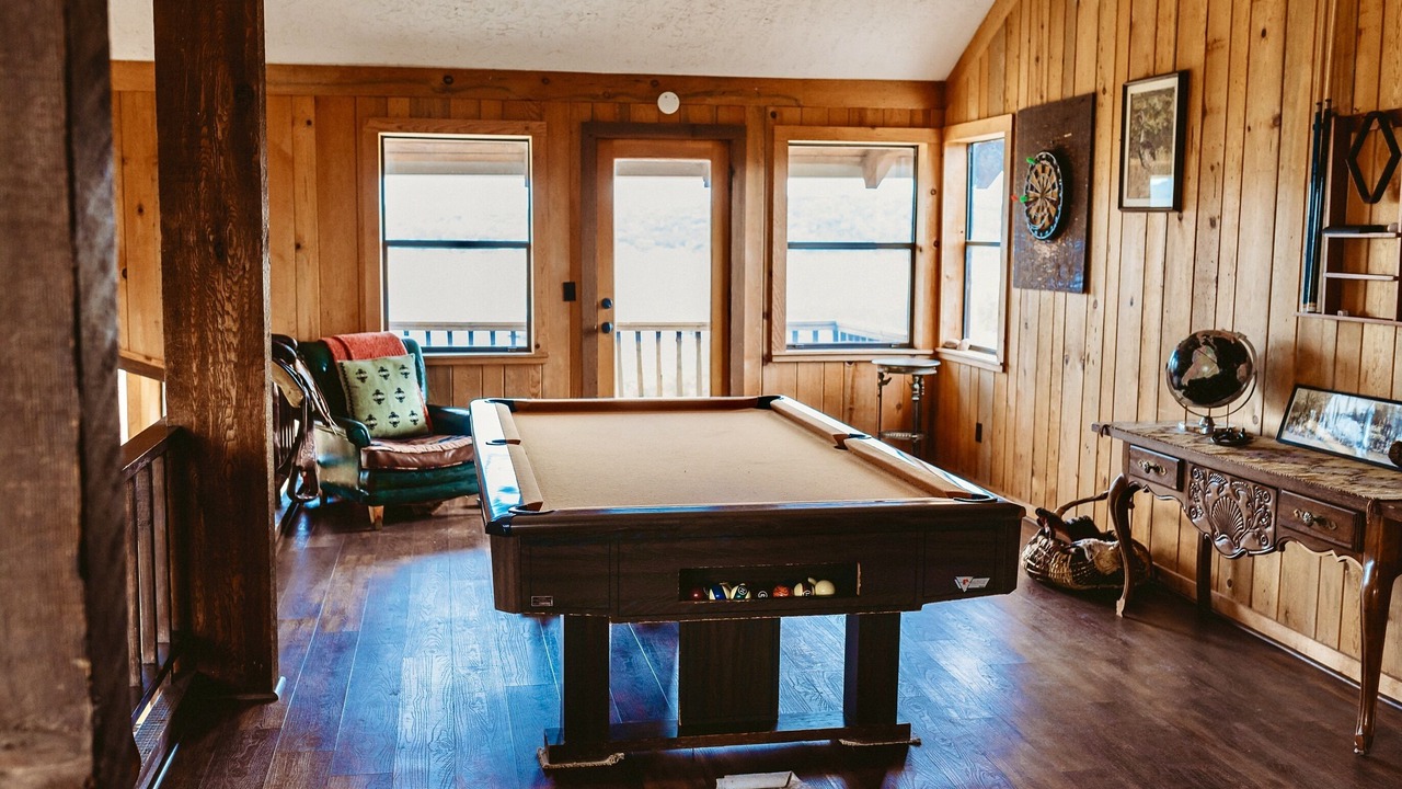 Photo of Bedroom in Point Venture