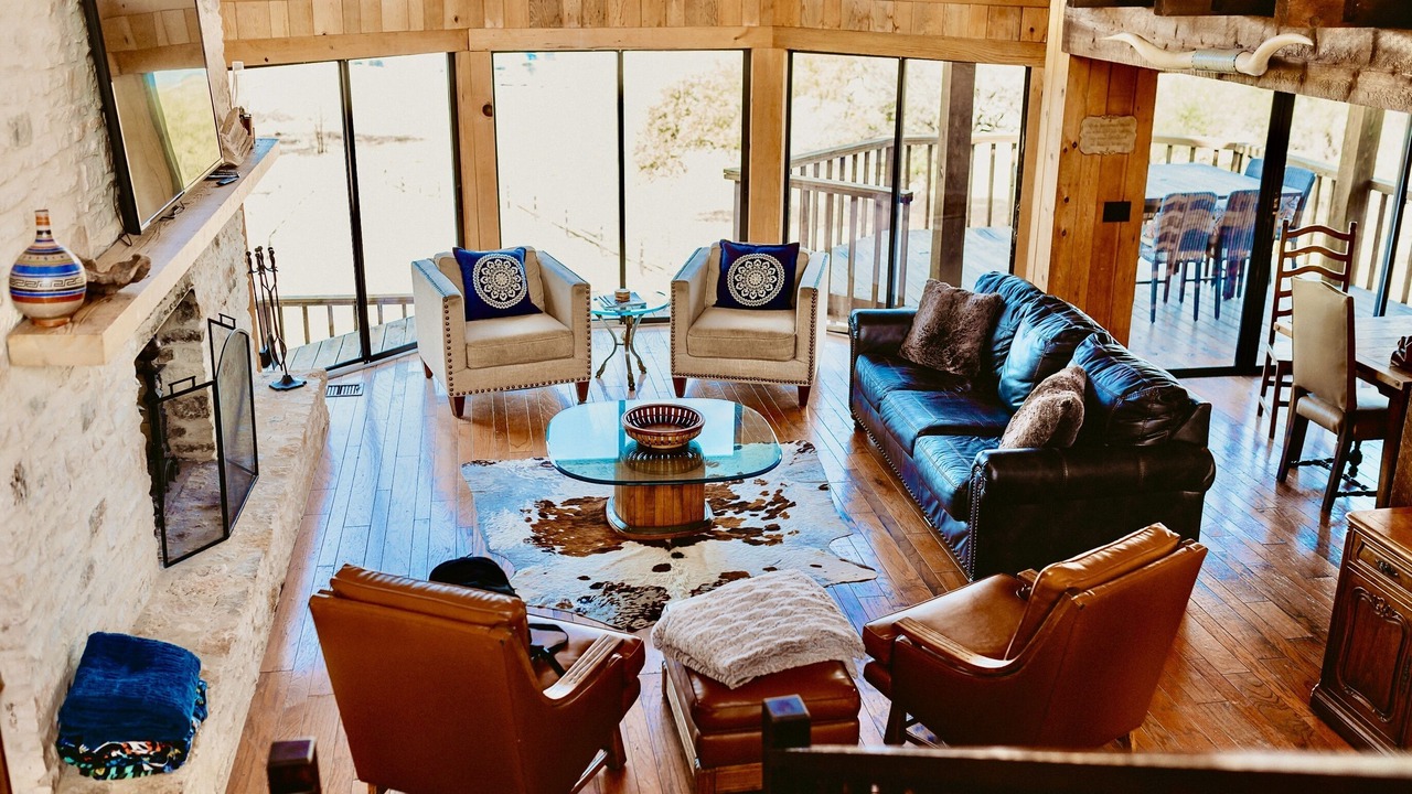Photo of Bedroom in Point Venture