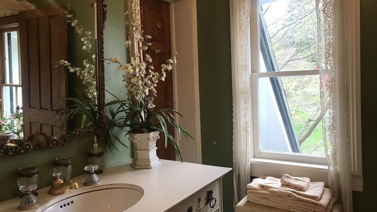 Photo of Bathroom in Cooperstown