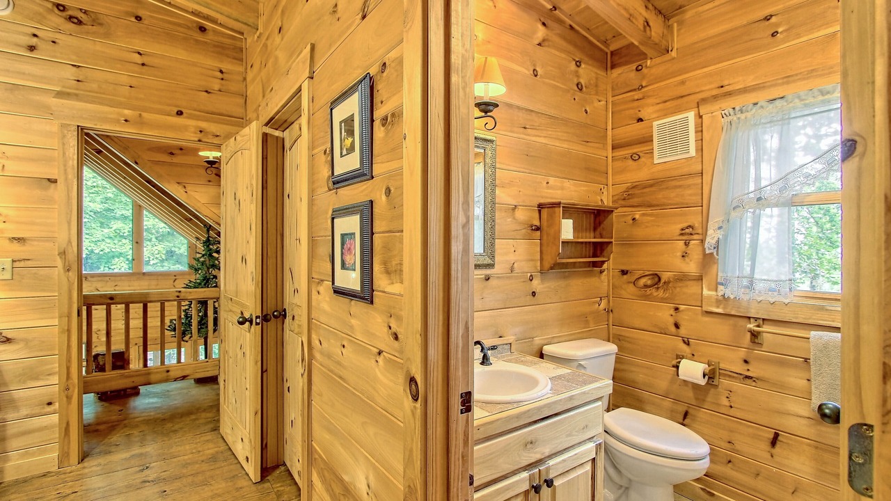 Photo of Bathroom in Ellijay