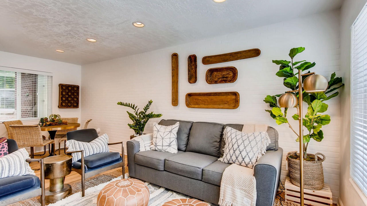 Photo of Livingroom in Lower Avenues