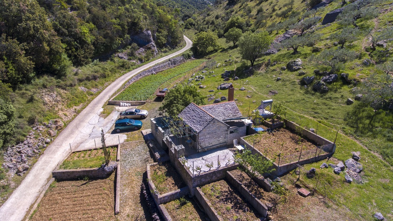 Photo of Outdoor in Praznica