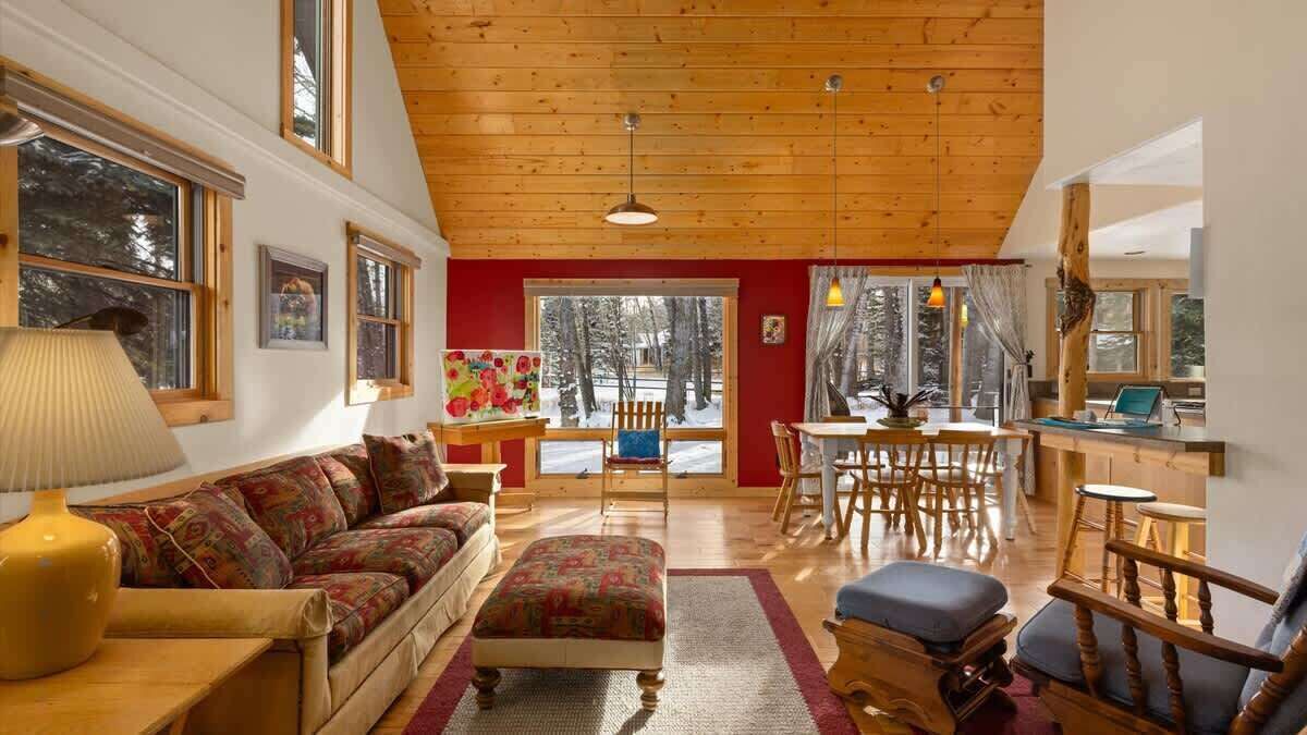 Photo of Livingroom in Red Lodge