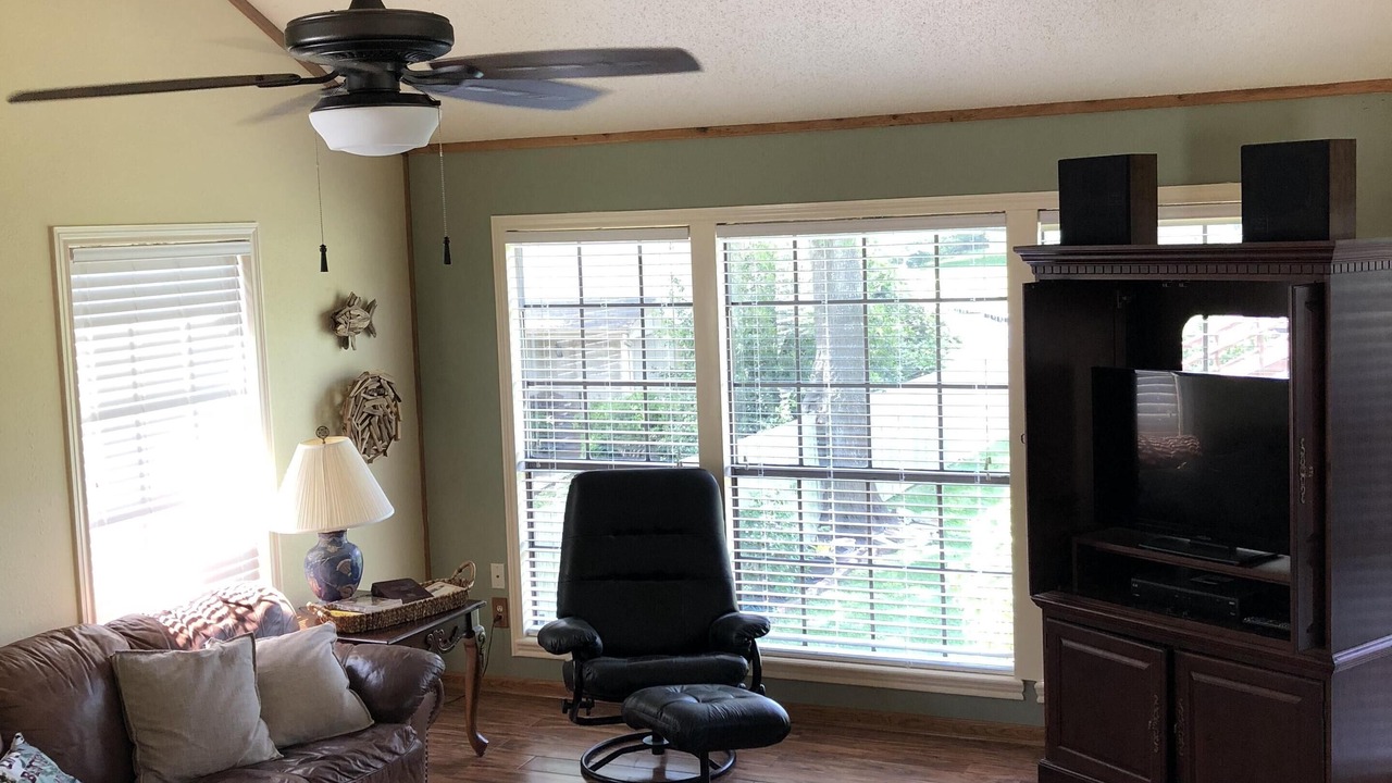 Photo of Livingroom in French Quarter