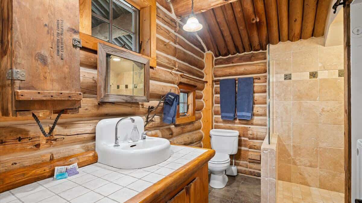 Photo of Bathroom in Red Lodge