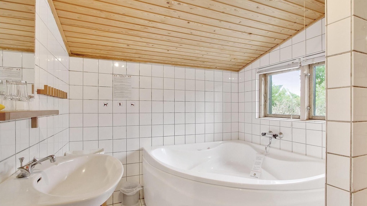 Photo of Bathroom in Tranekaer