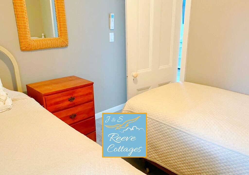 Photo of Bedroom in Aquebogue