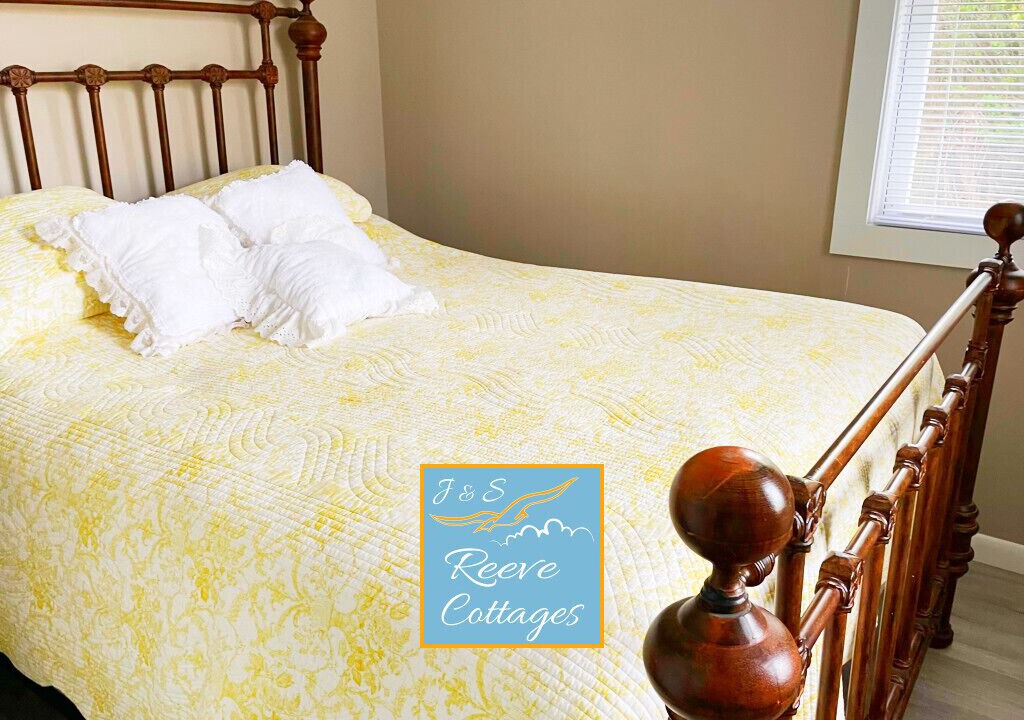 Photo of Bedroom in Aquebogue