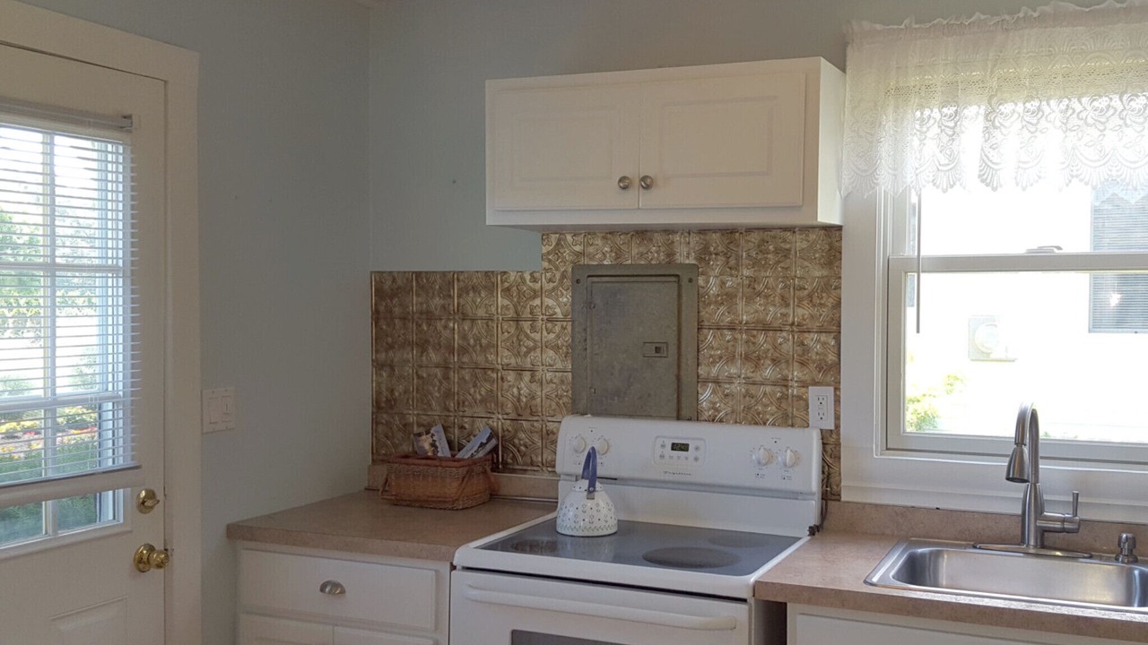 Photo of Kitchen in Aquebogue