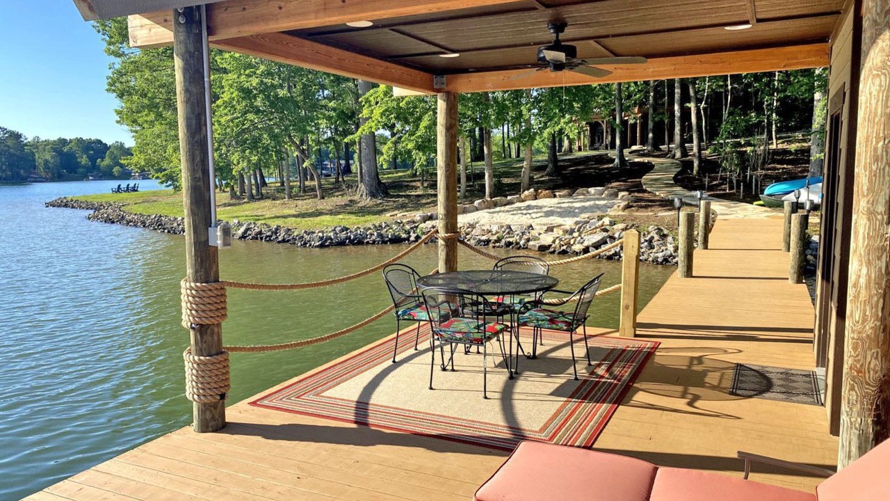 Photo of Outdoor in Huddleston