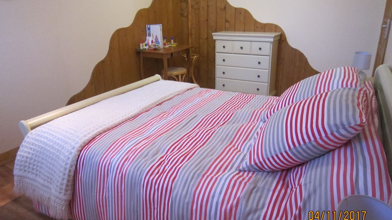 Photo of Bedroom in Saint-Gatien-des-Bois