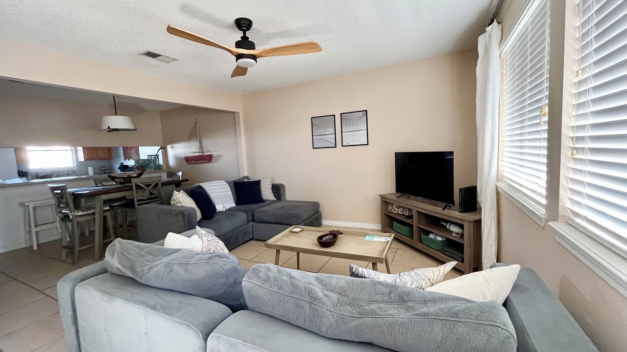Photo of Livingroom in Sugar Beach