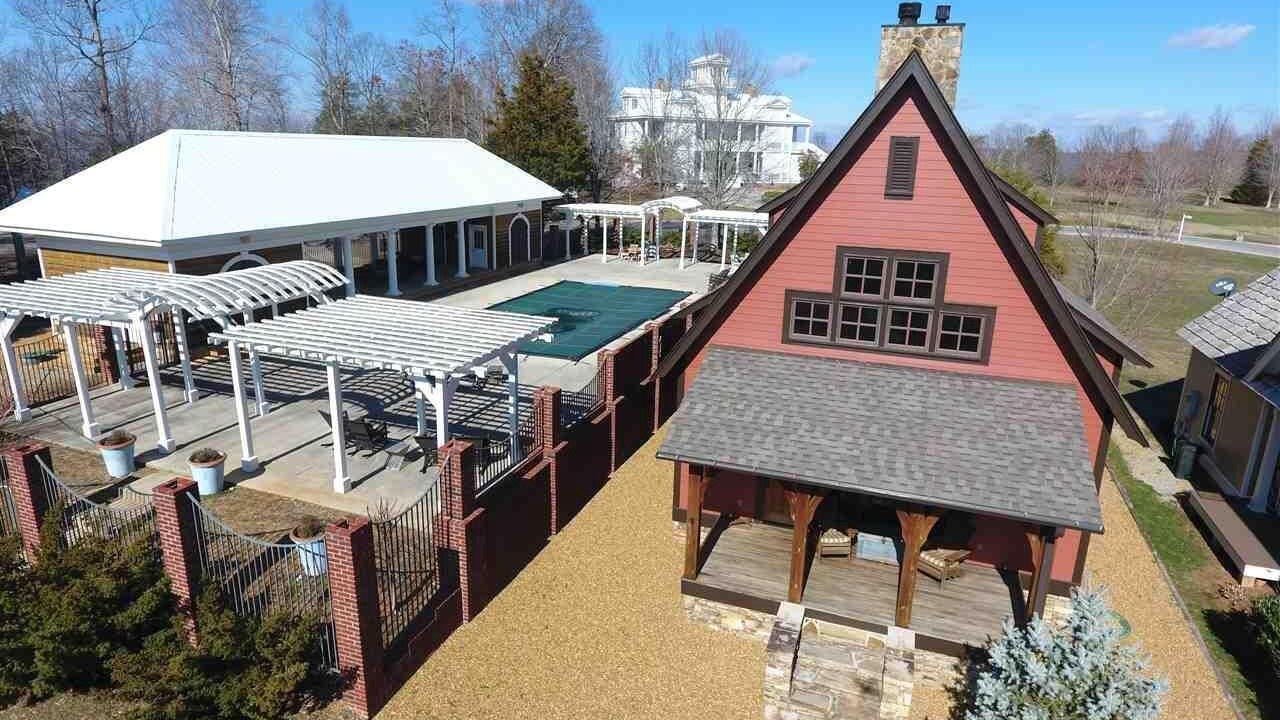 Photo of Outdoor in Pisgah