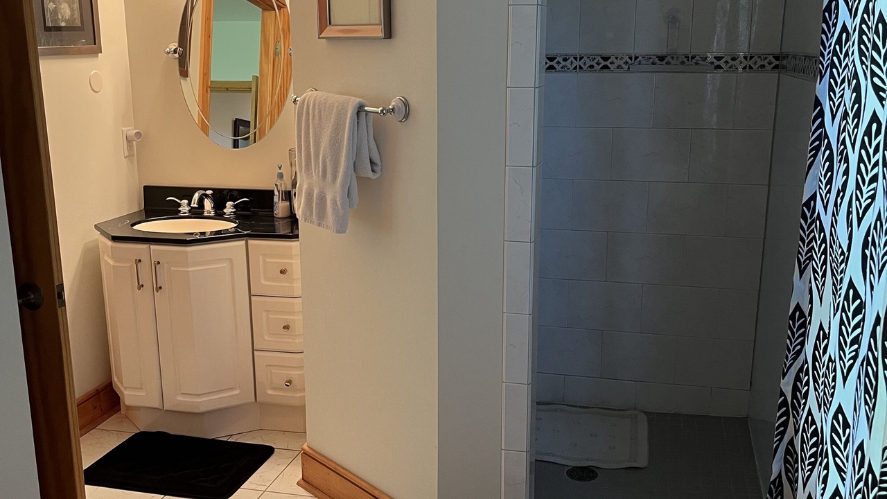 Photo of Bathroom in The Galena Territory