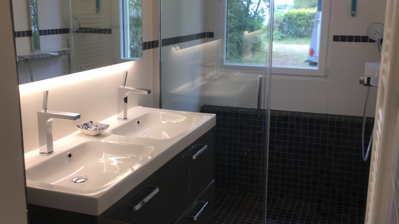 Photo of Bathroom in Penestin