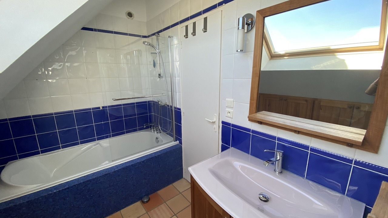 Photo of Bathroom in Penestin