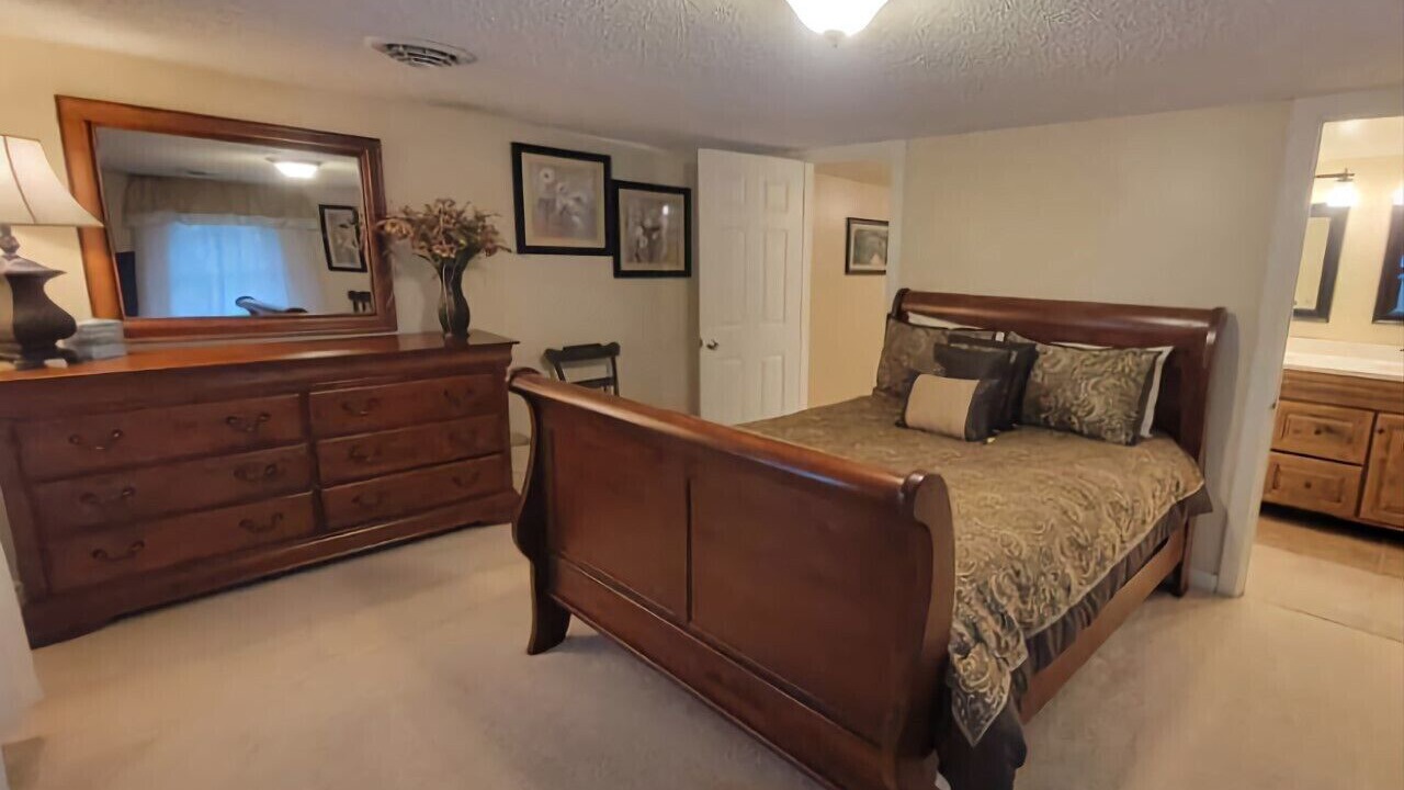 Photo of Others in Mansfield