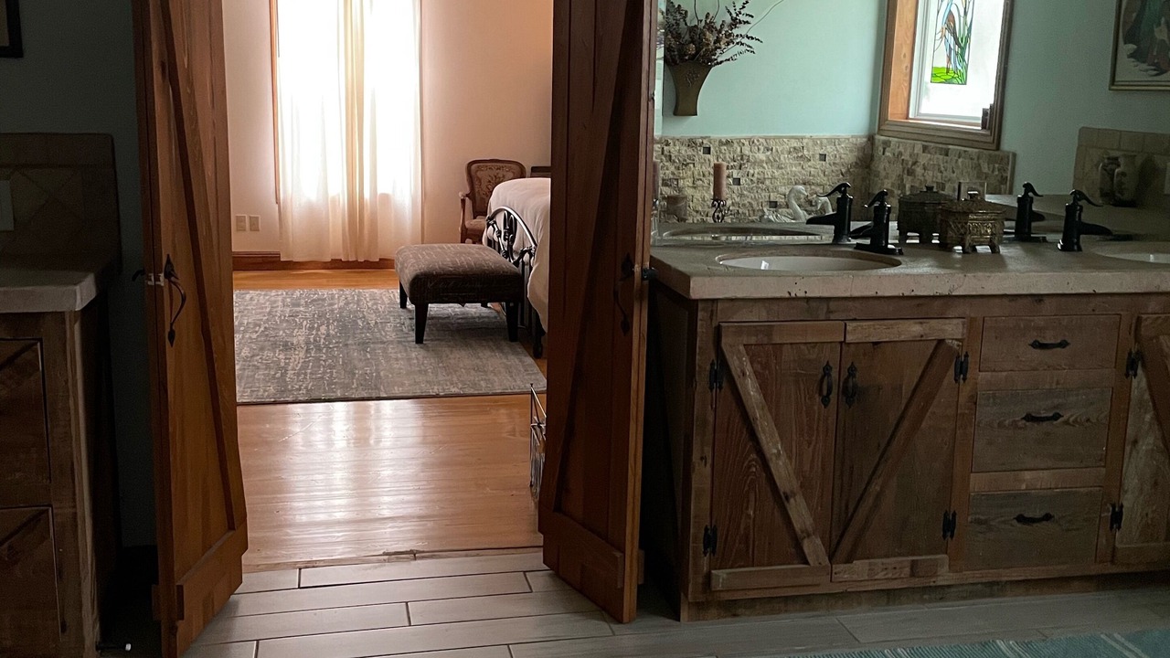 Photo of Bedroom in Breaux Bridge