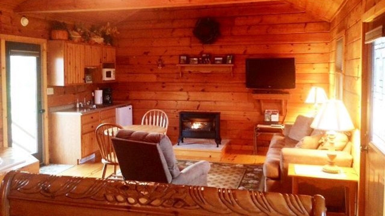 Photo of Others in Anna