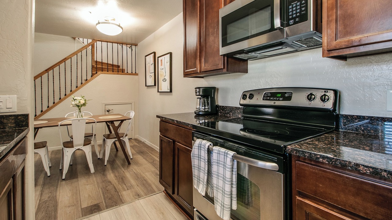 Photo of Kitchen in Scottsdale Vista North