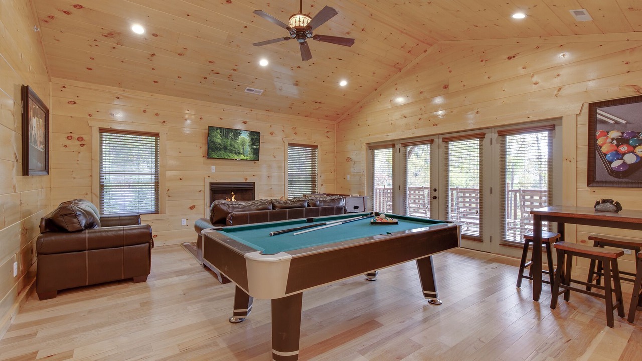 Photo of Livingroom in Gatlinburg