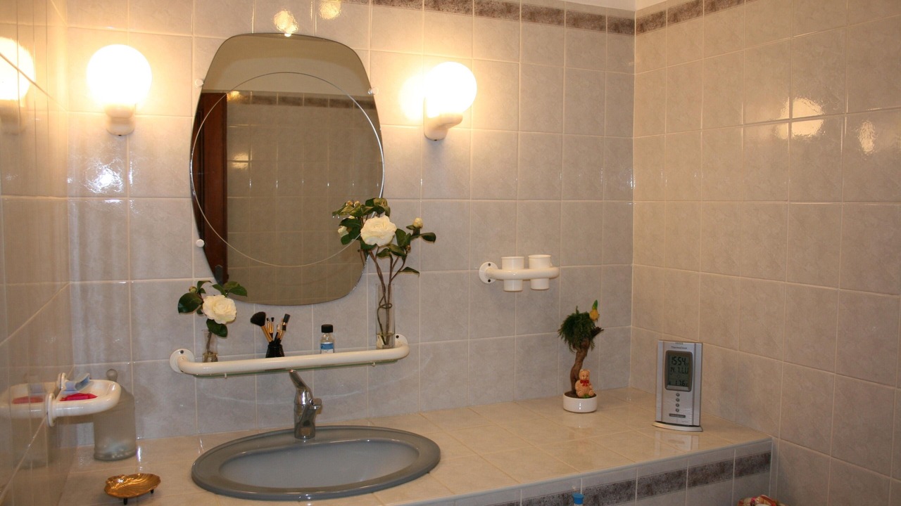 Photo of Bathroom in Lancheres
