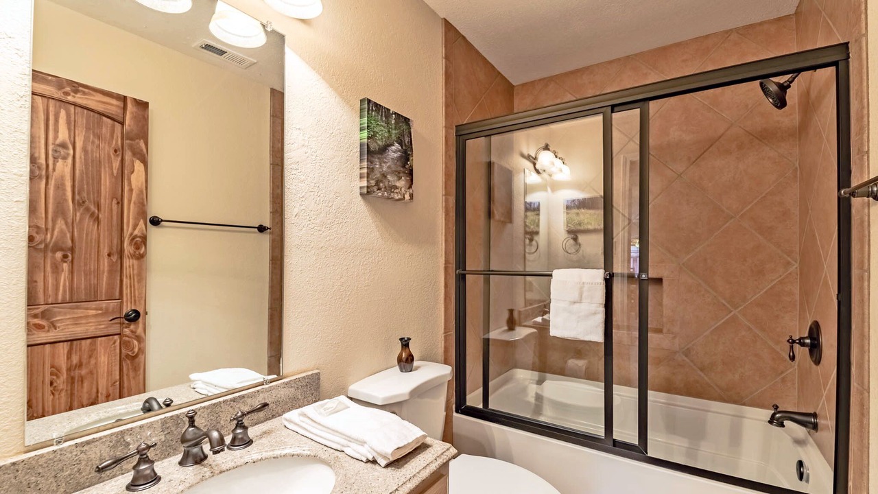 Photo of Bathroom in Ruidoso