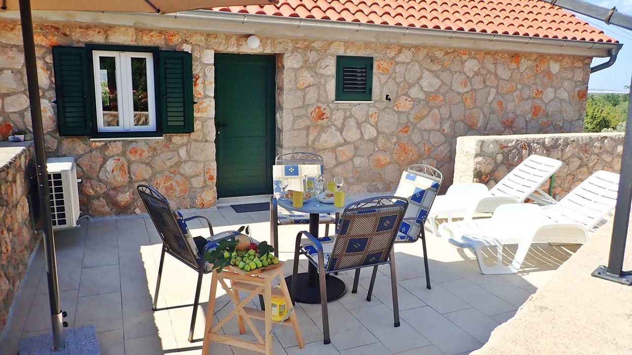 Photo of Outdoor in Seline