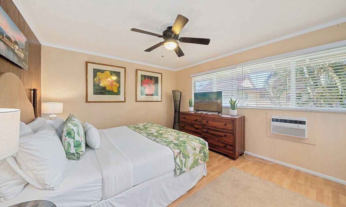 Photo of Others in Historic Lahaina Front Street