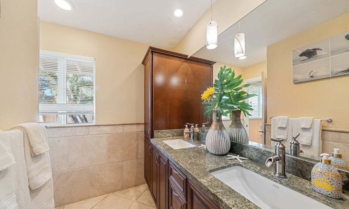 Photo of Others in Historic Lahaina Front Street