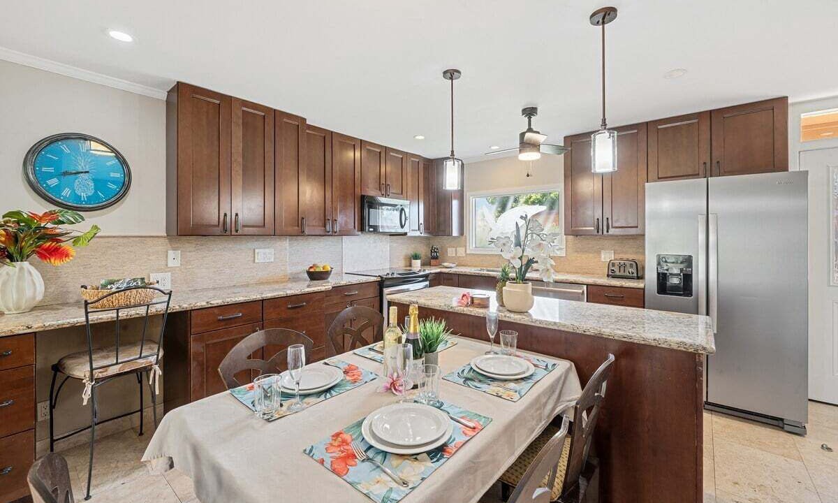 Photo of Others in Historic Lahaina Front Street