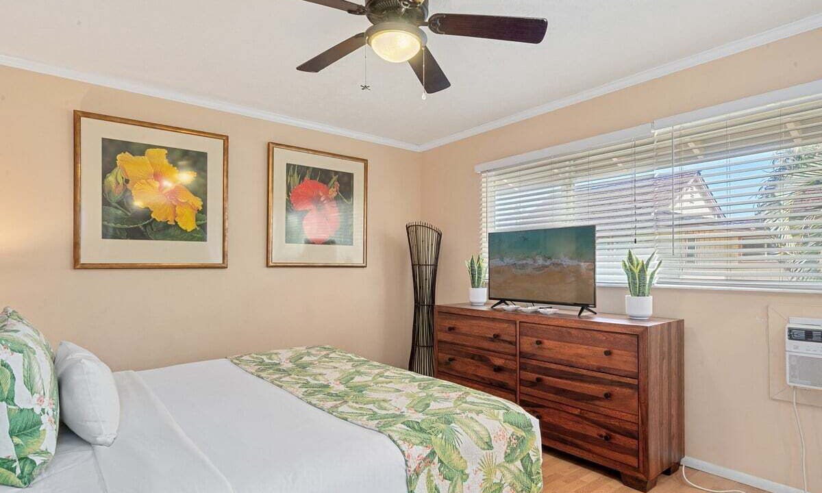 Photo of Others in Historic Lahaina Front Street