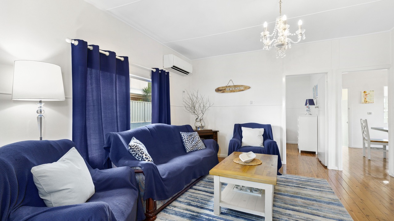 Photo of Livingroom in Long Beach