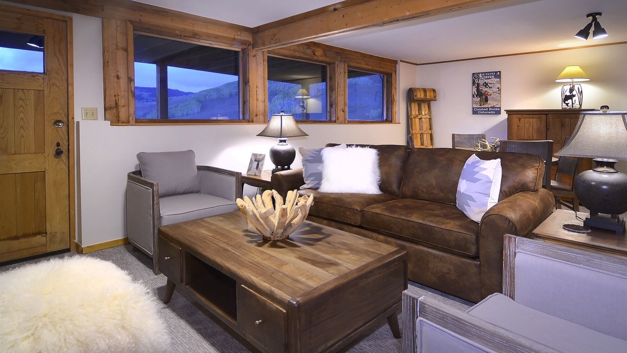 Photo of Livingroom in Mount Crested Butte