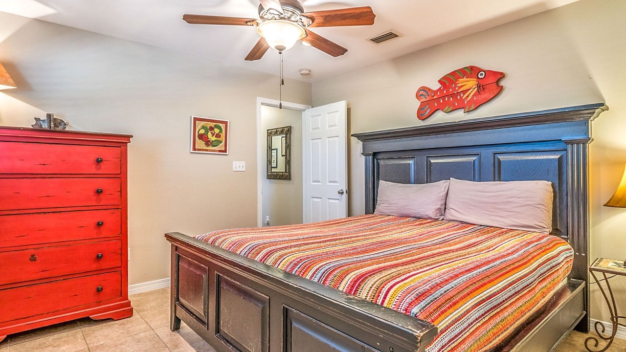 Photo of Bedroom in Laurel Hill