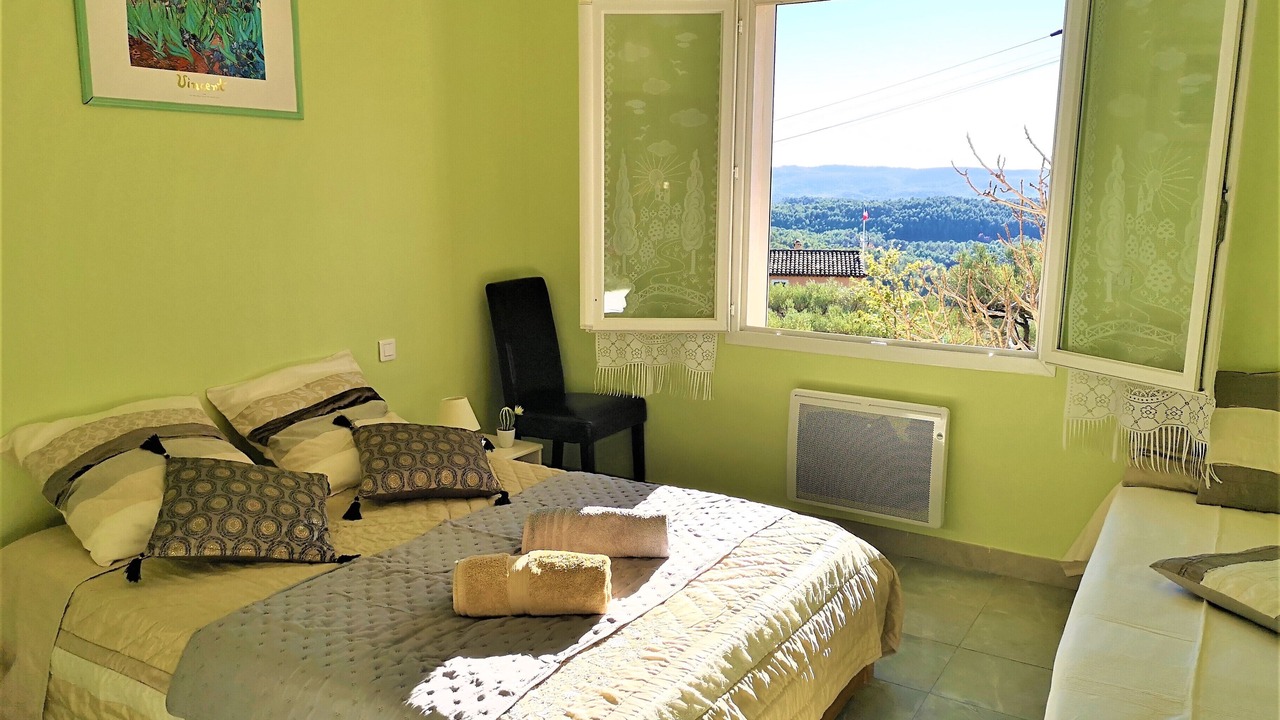Photo of Bedroom in Entrecasteaux