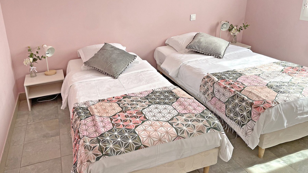 Photo of Bedroom in Entrecasteaux