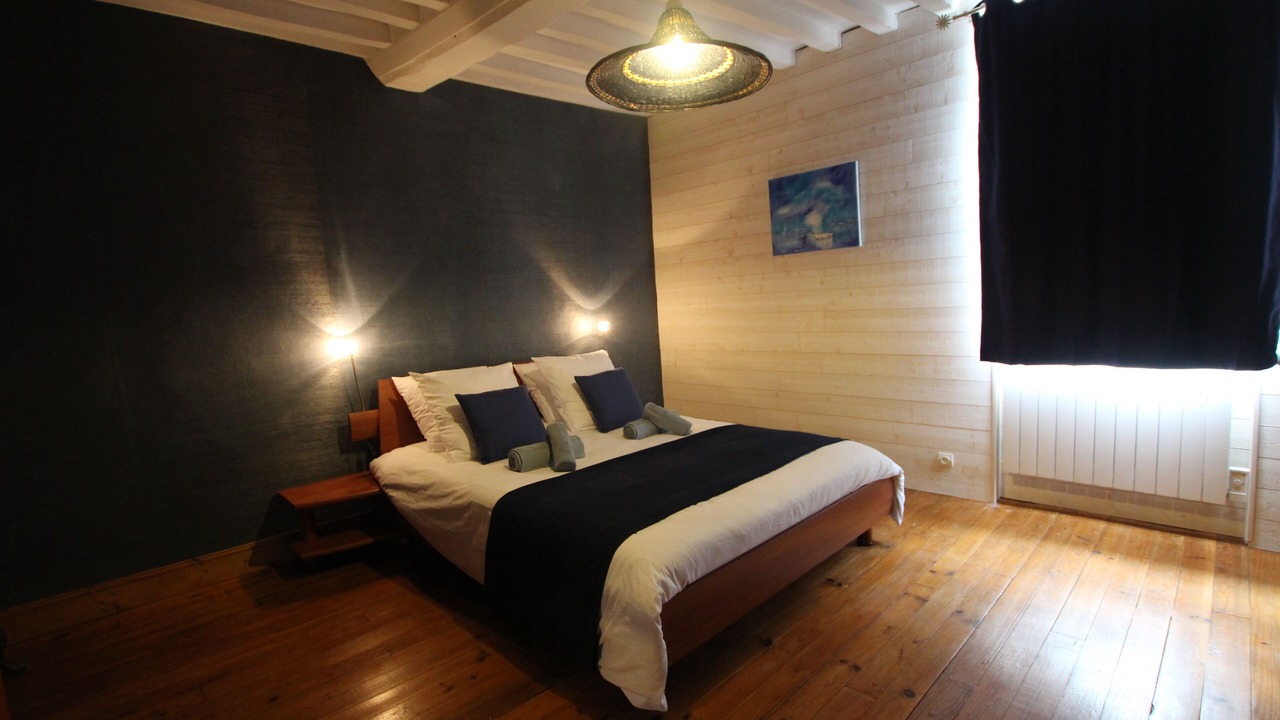 Photo of Bedroom in Tour-en-Bessin