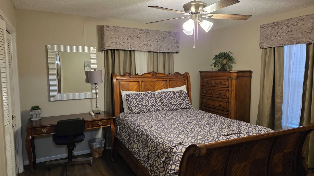 Photo of Bedroom in Pine Bluff