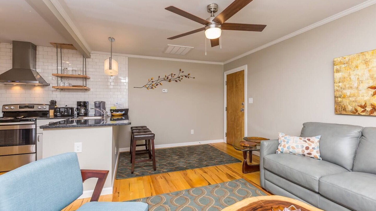 Photo of Livingroom in Winston - Salem