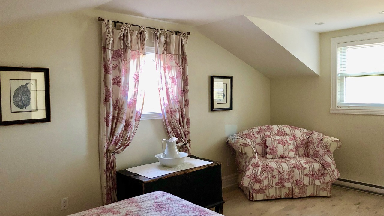 Photo of Bedroom in Lac-Brome