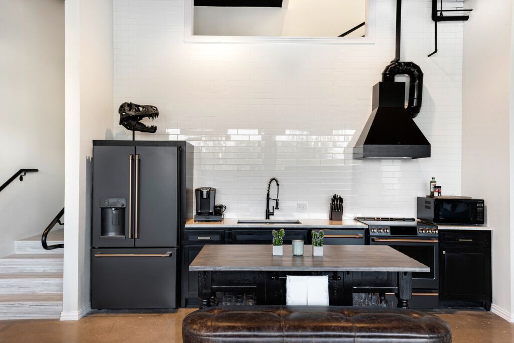 Photo of Kitchen in East Cesar Chavez