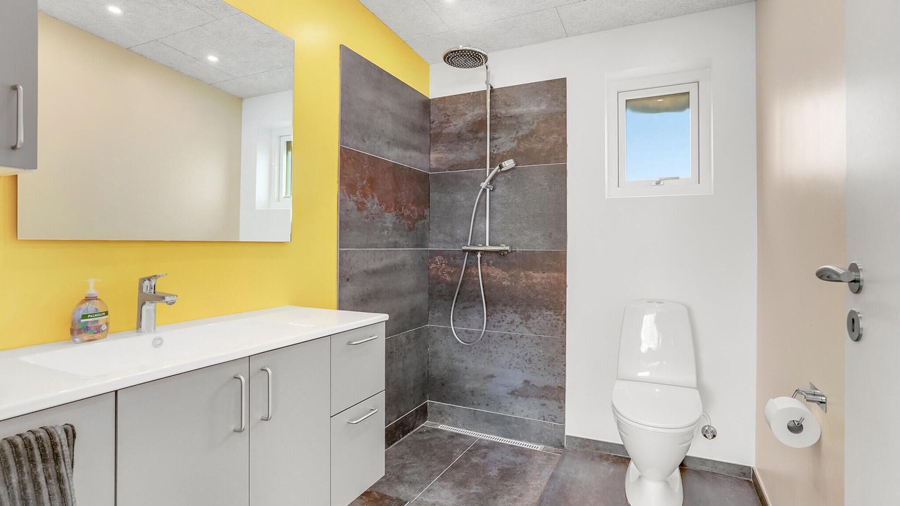 Photo of Bathroom in Fynshav