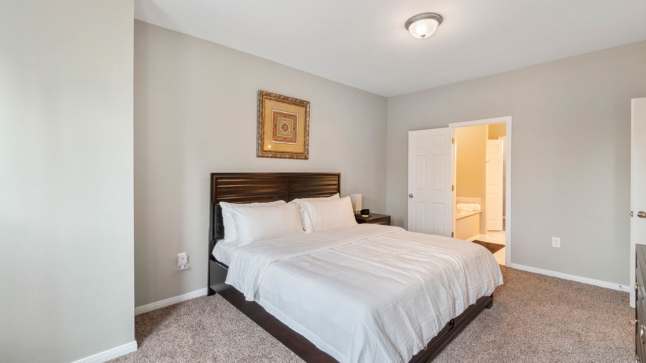 Photo of Bedroom in Humble