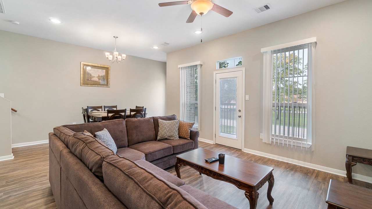 Photo of Livingroom in Humble